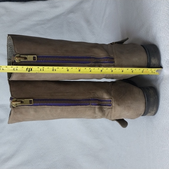 Steve Madden Woman's 9M Tan Taupe Leather  Zip Western Combat Riding  Boots - Picture 4 of 8